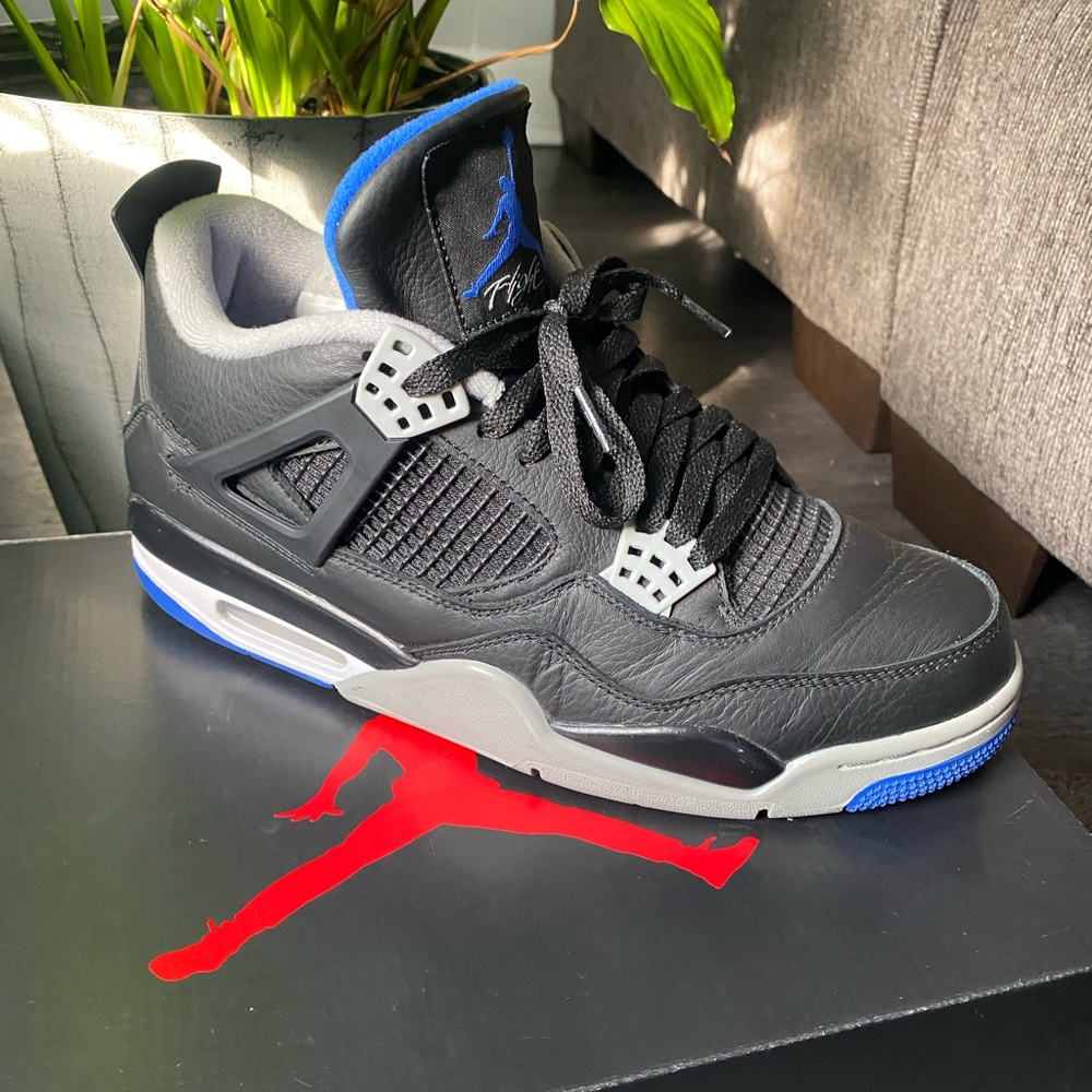 Jordan Retro 4 - Picture 2 of 7